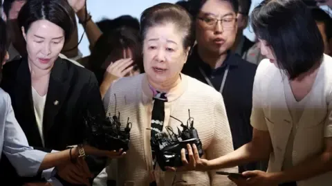 Controversial Religious Leader Dismisses Bribery Allegations Against Former South Korean First Lady