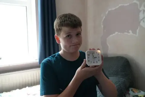 Teens Transform Their Rooms Into Device-Free Areas: Revealing Results